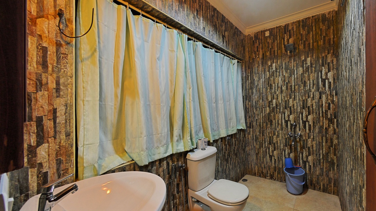 Photo of Bathroom in Mahabalipuram Beach