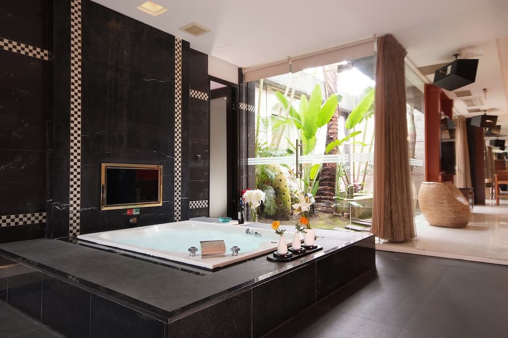 Photo of Bathroom in Tucheng