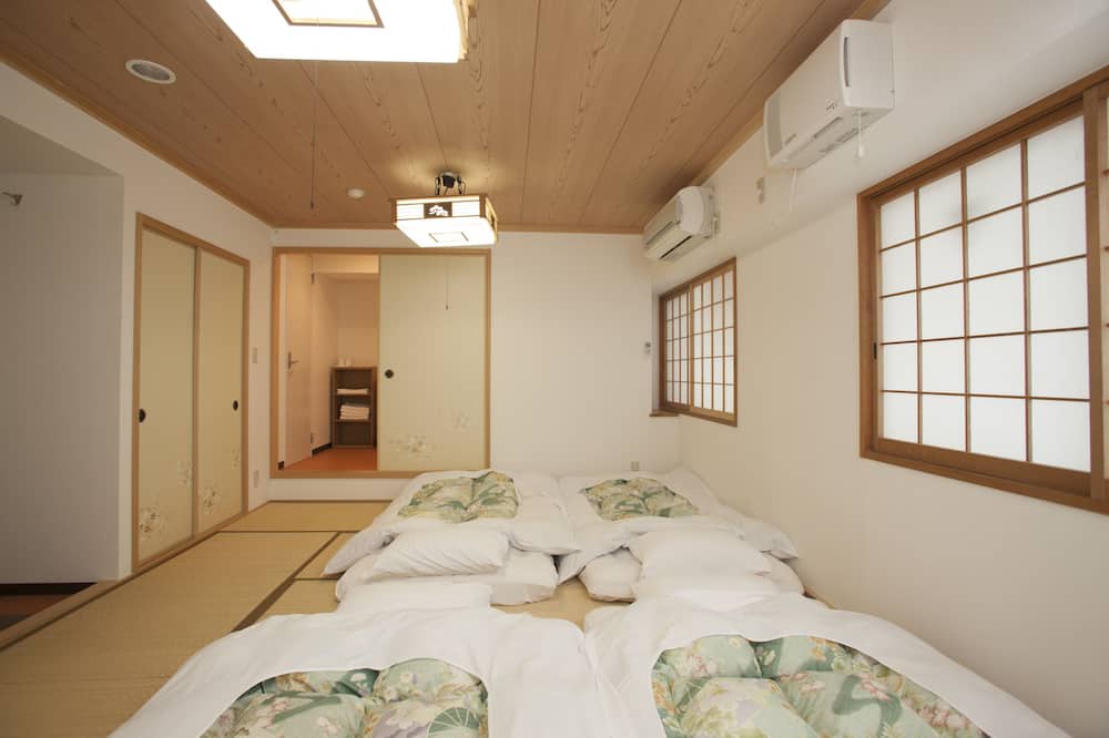 Photo of Bedroom in Takaishi