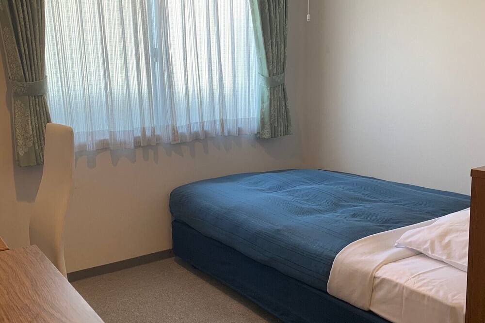 Photo of Bedroom in Takaishi