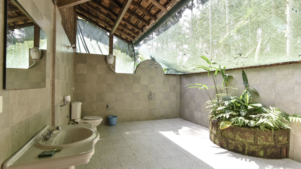 Photo of Bathroom in Cormonem
