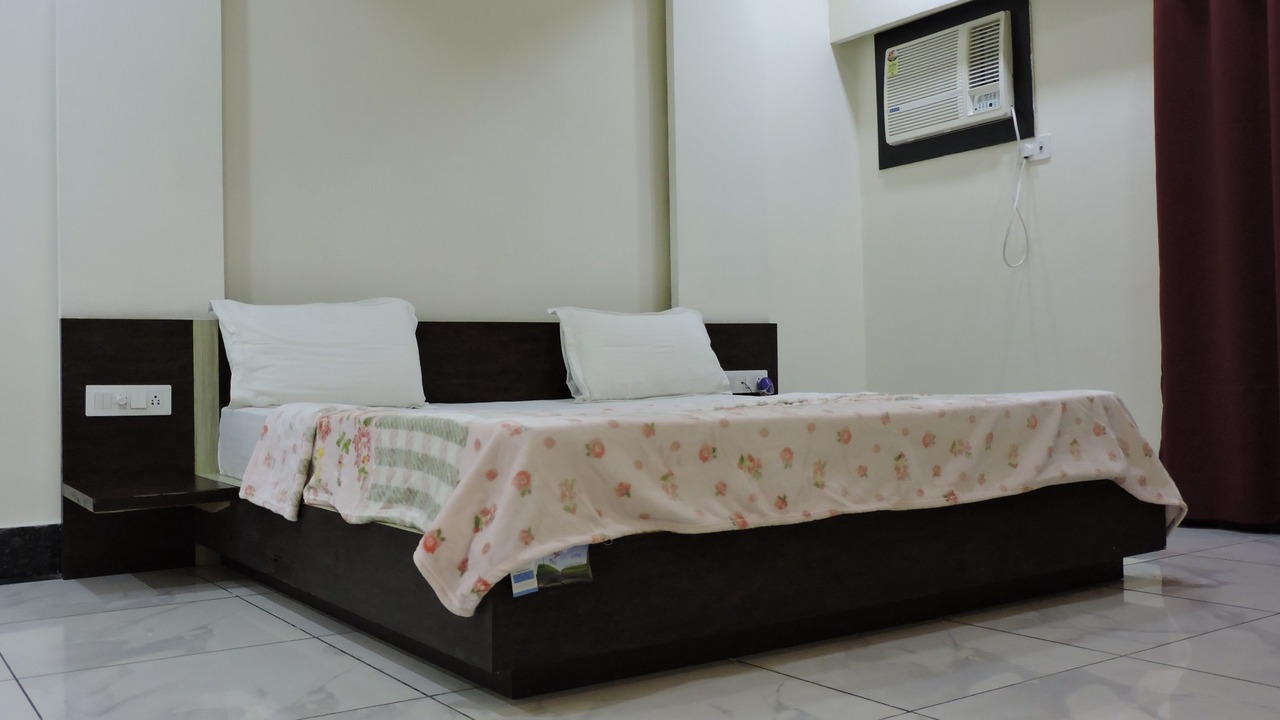 Photo of Bedroom in Roorkee