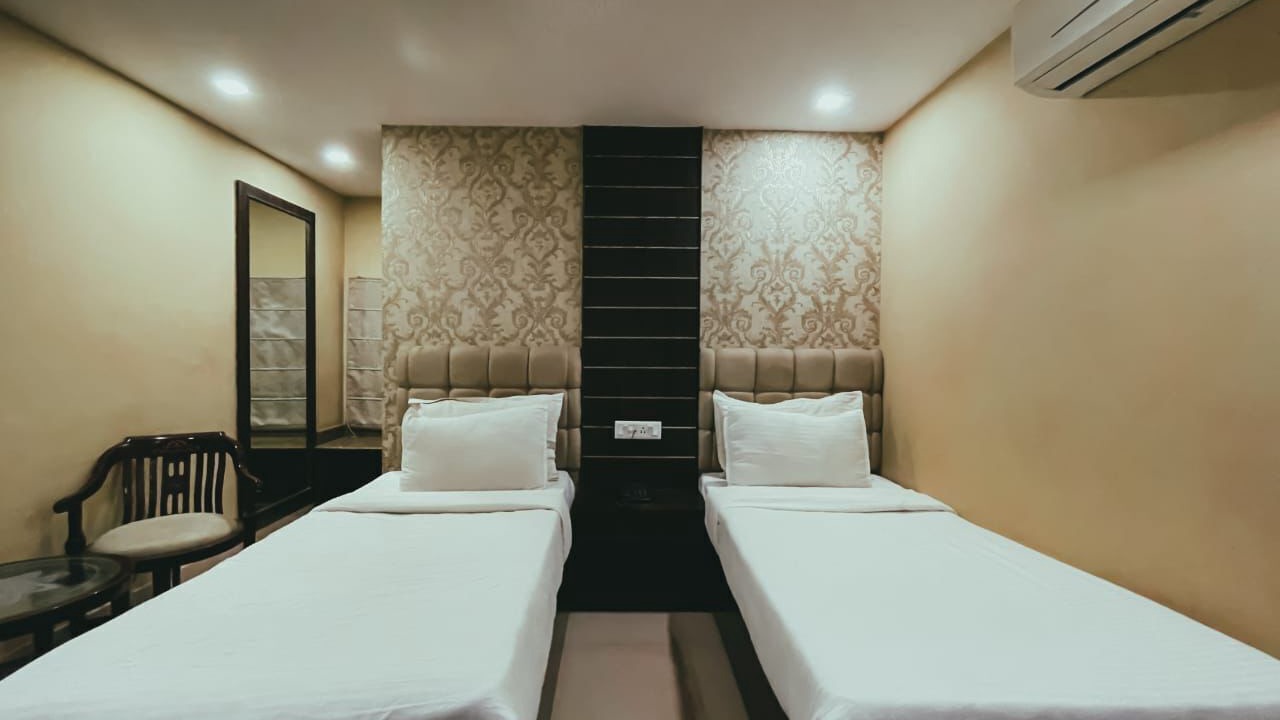 Photo of Bedroom in Mahmoorganj