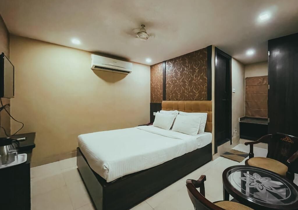 Photo of Bedroom in Mahmoorganj