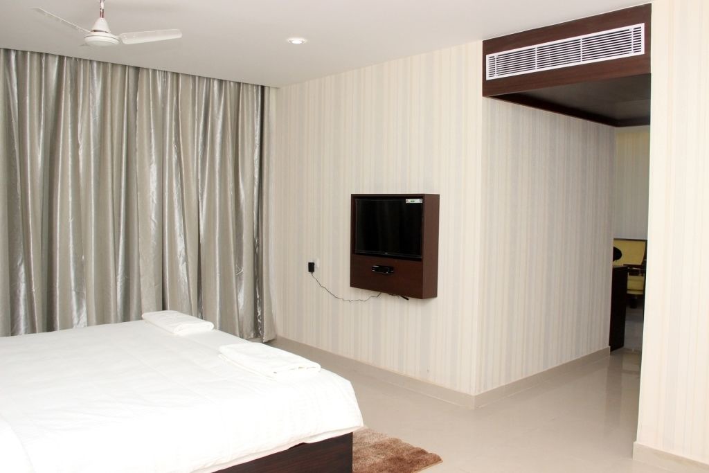 Photo of Bedroom in Courtallam