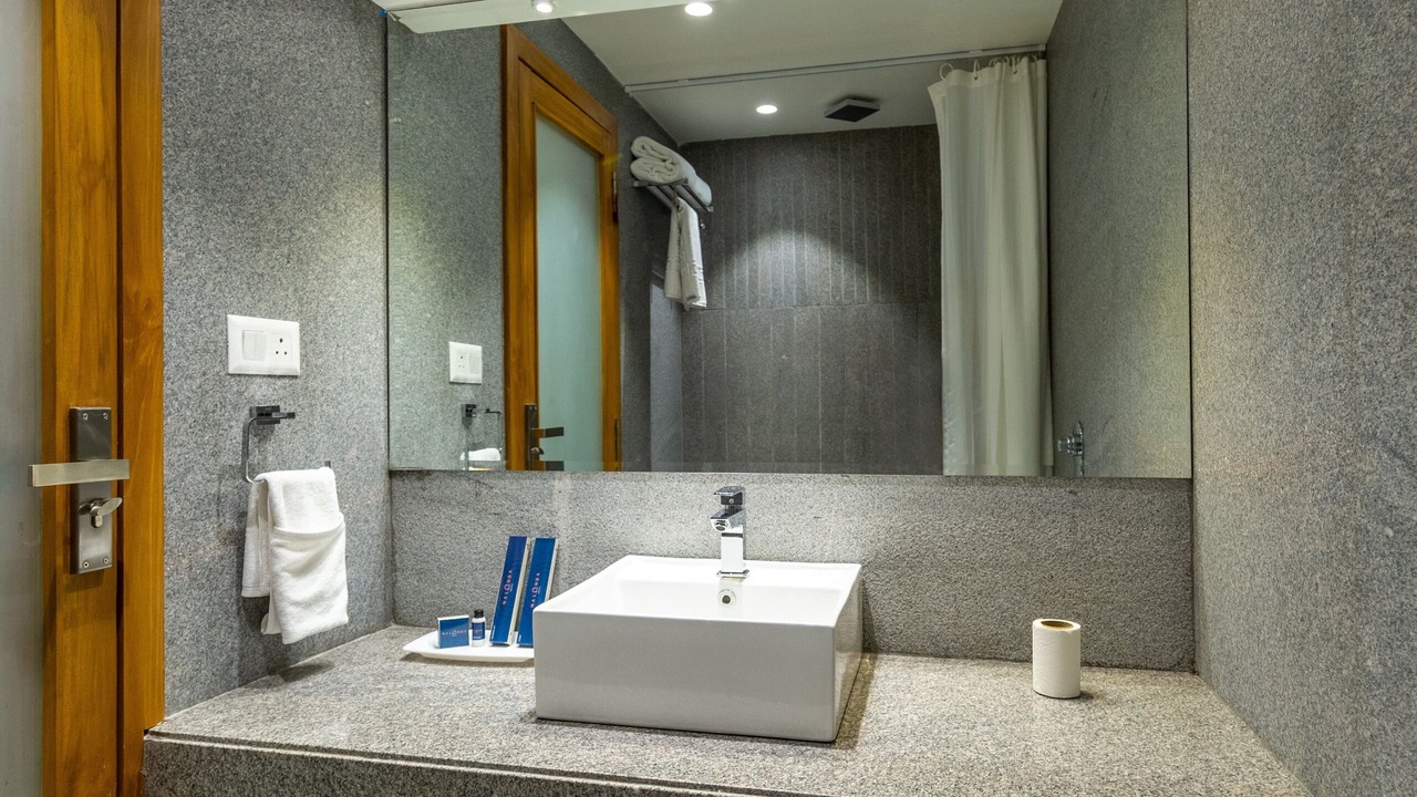 Photo of Bathroom in Ellis Bridge