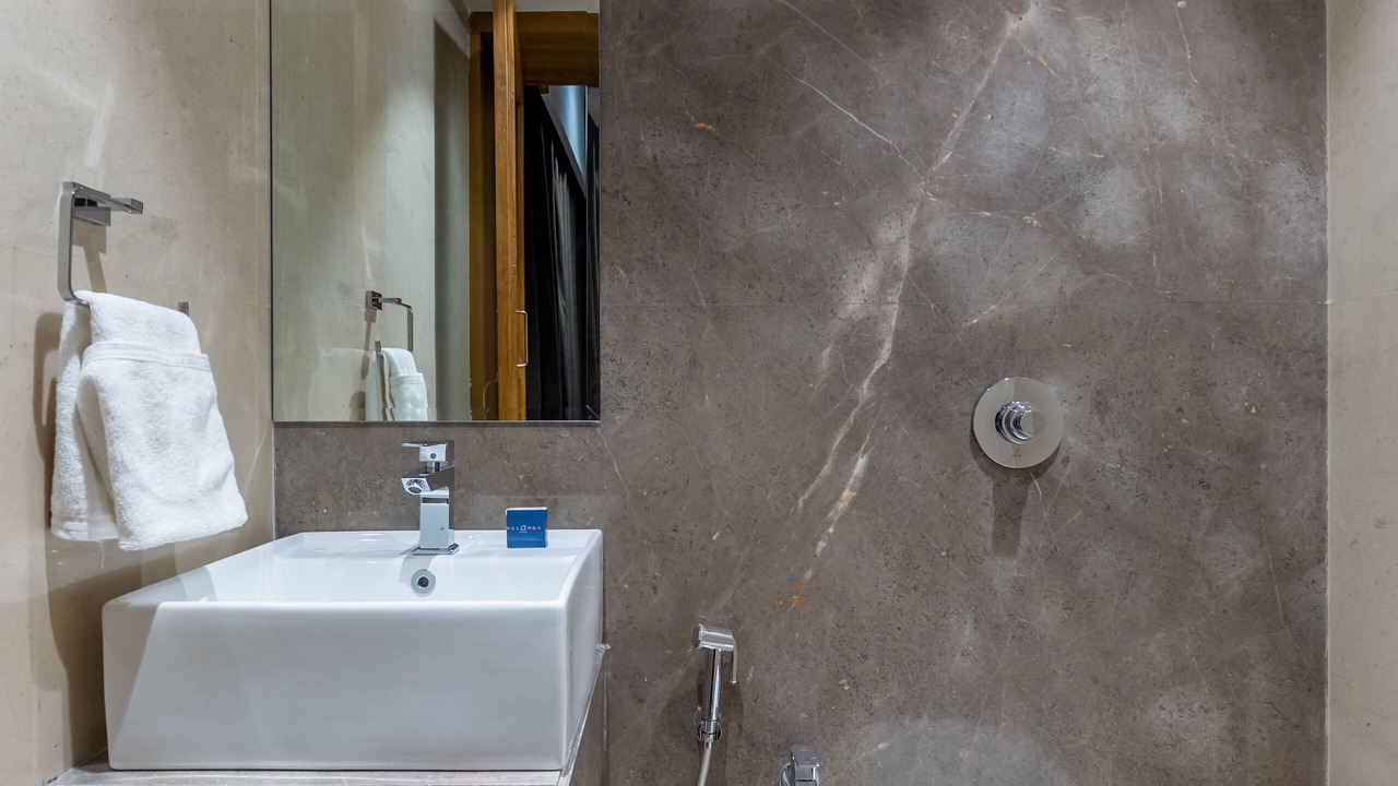 Photo of Bathroom in Ellis Bridge