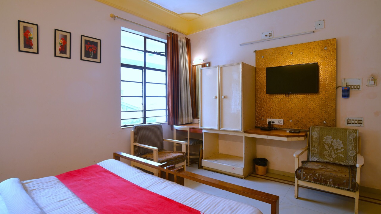 Photo of Bedroom in Vadodara