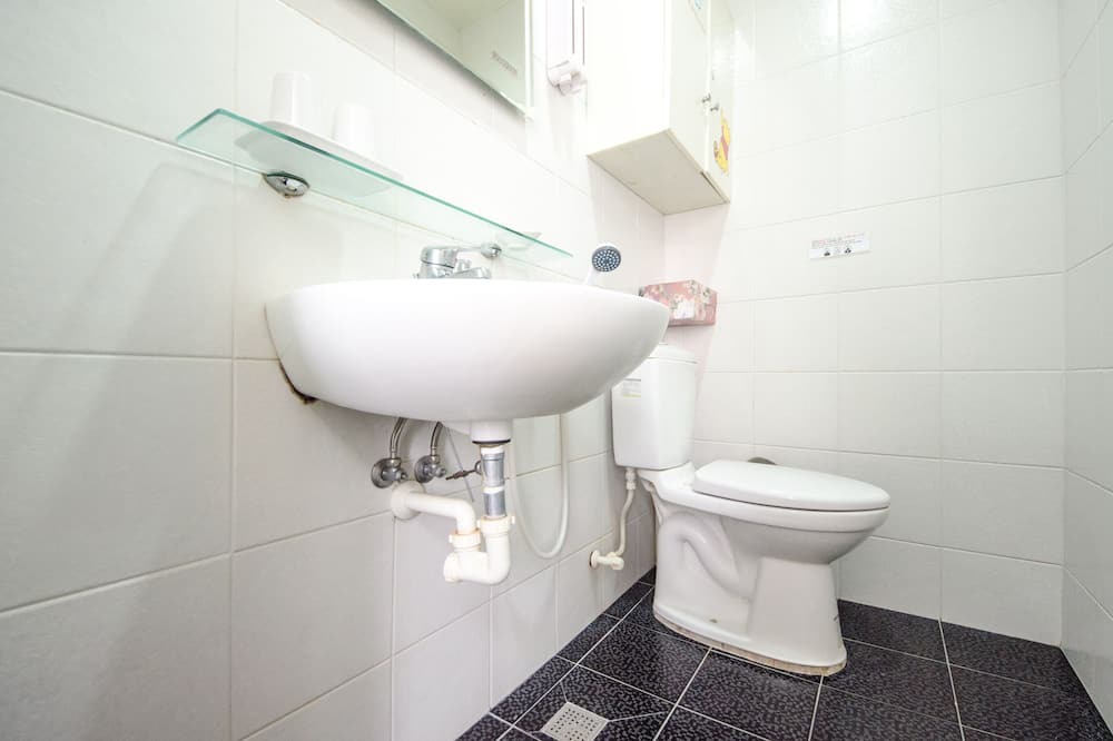 Photo of Bathroom in East District