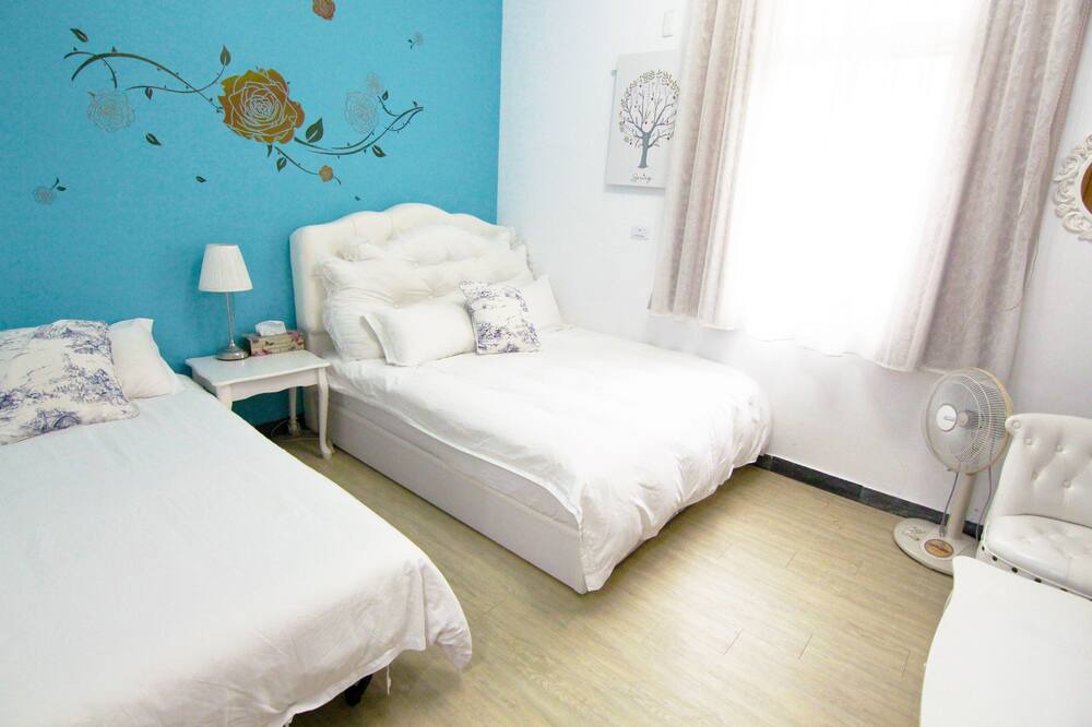 Photo of Bedroom in East District