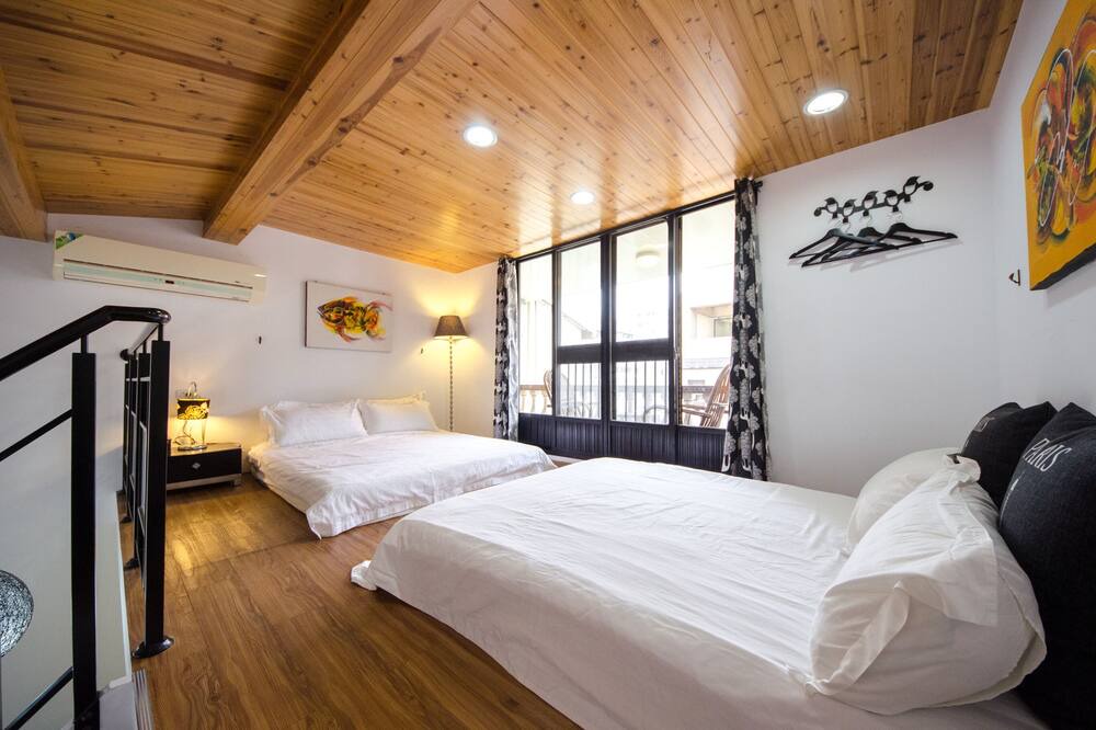 Photo of Bedroom in East District
