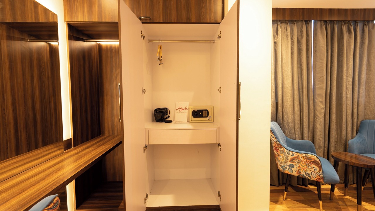 Photo of Bedroom in Sector 62