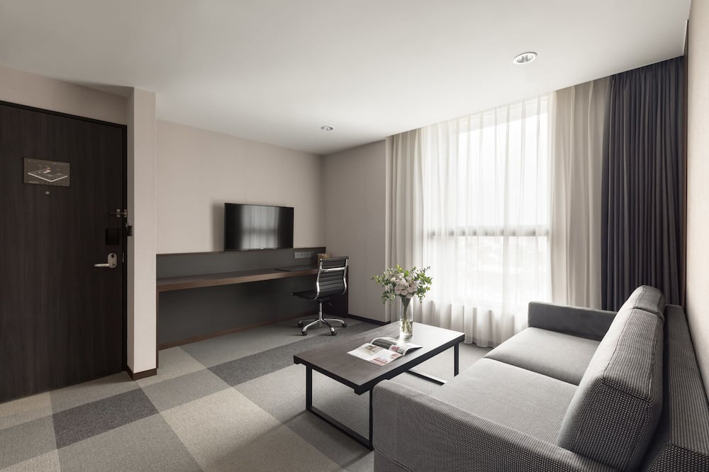 Photo of Livingroom in West Central District