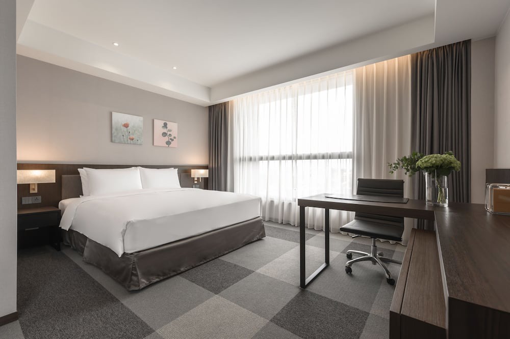 Photo of Bedroom in West Central District