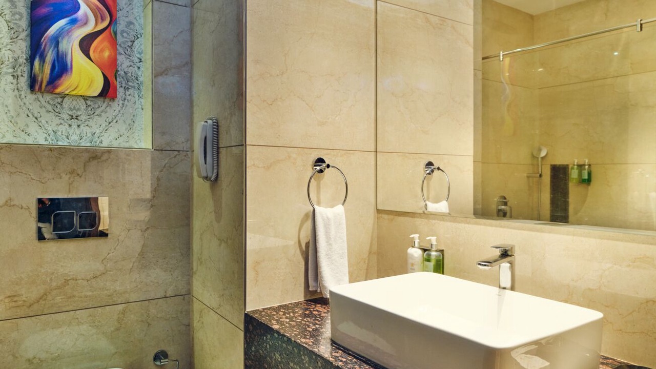 Photo of Bathroom in Rau