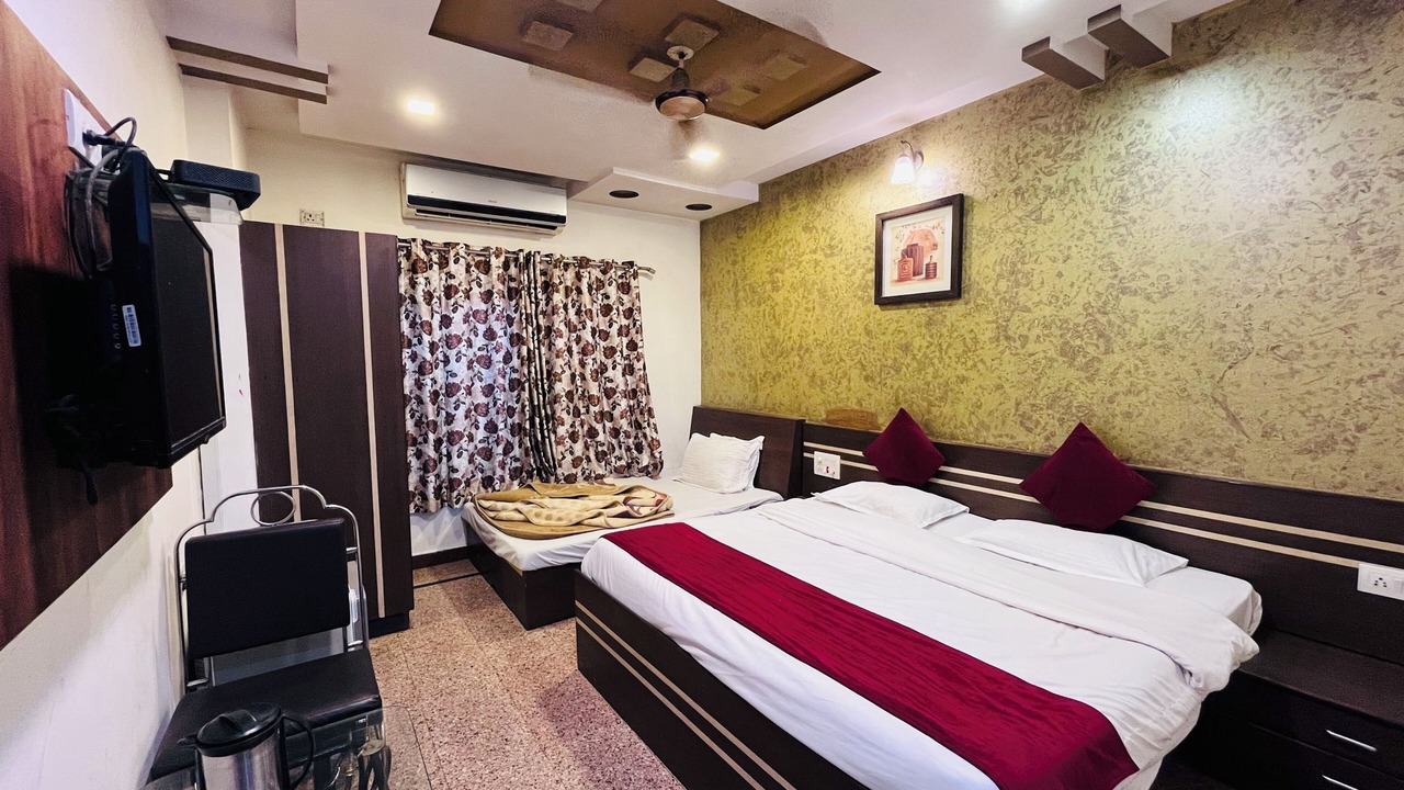 Photo of Bedroom in Mount Abu