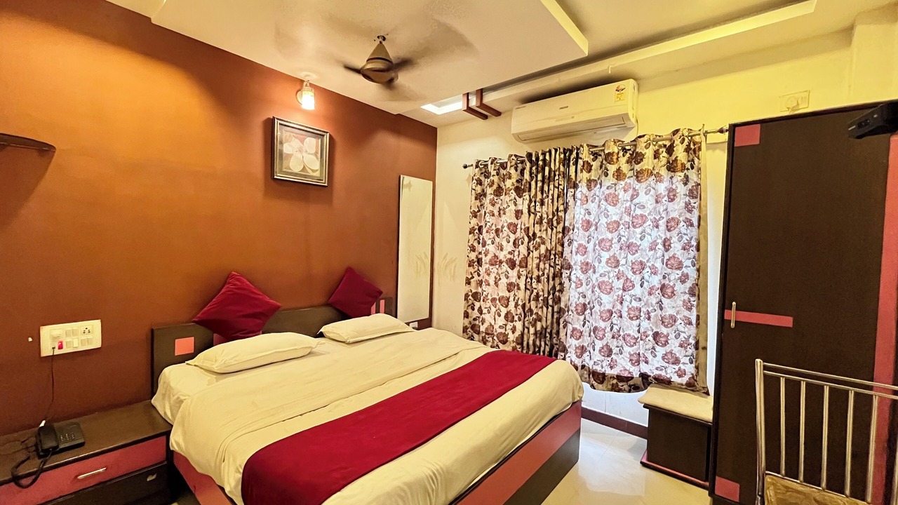 Photo of Bedroom in Mount Abu