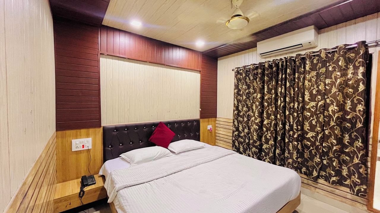 Photo of Bedroom in Mount Abu