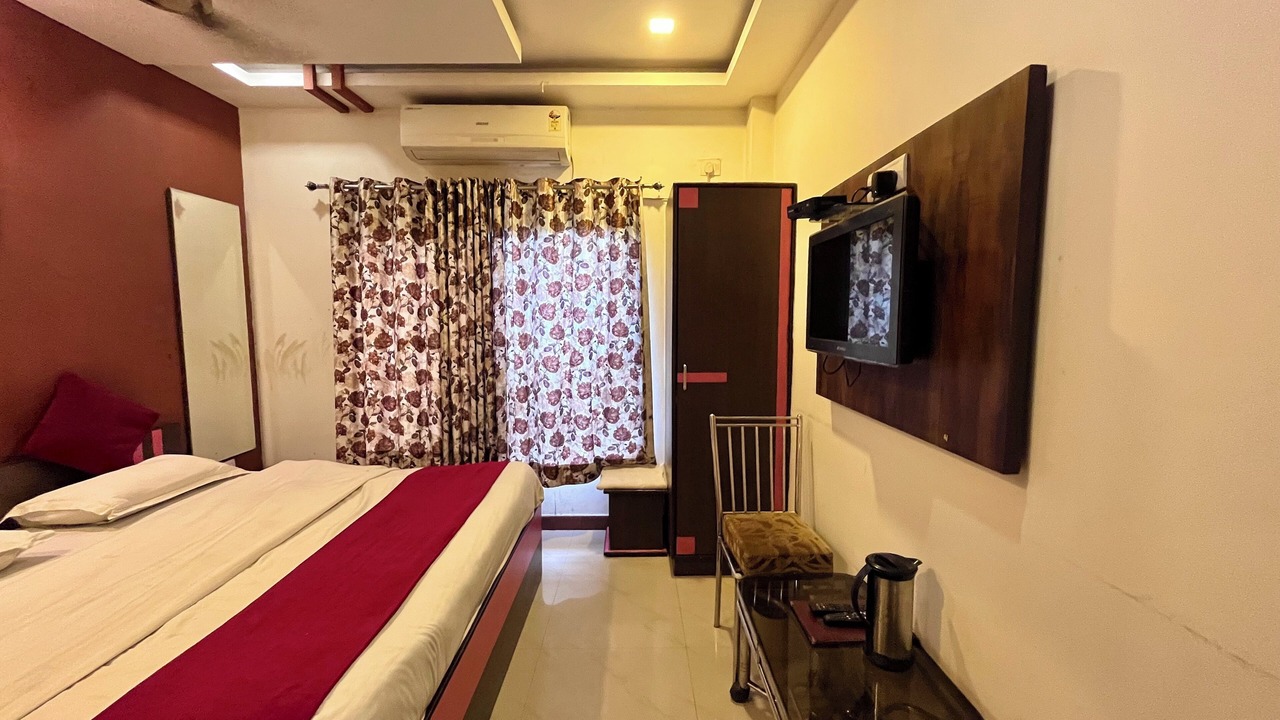 Photo of Bedroom in Mount Abu