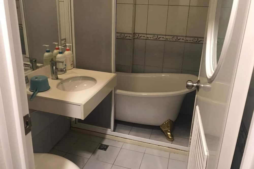 Photo of Bathroom in Liugui District