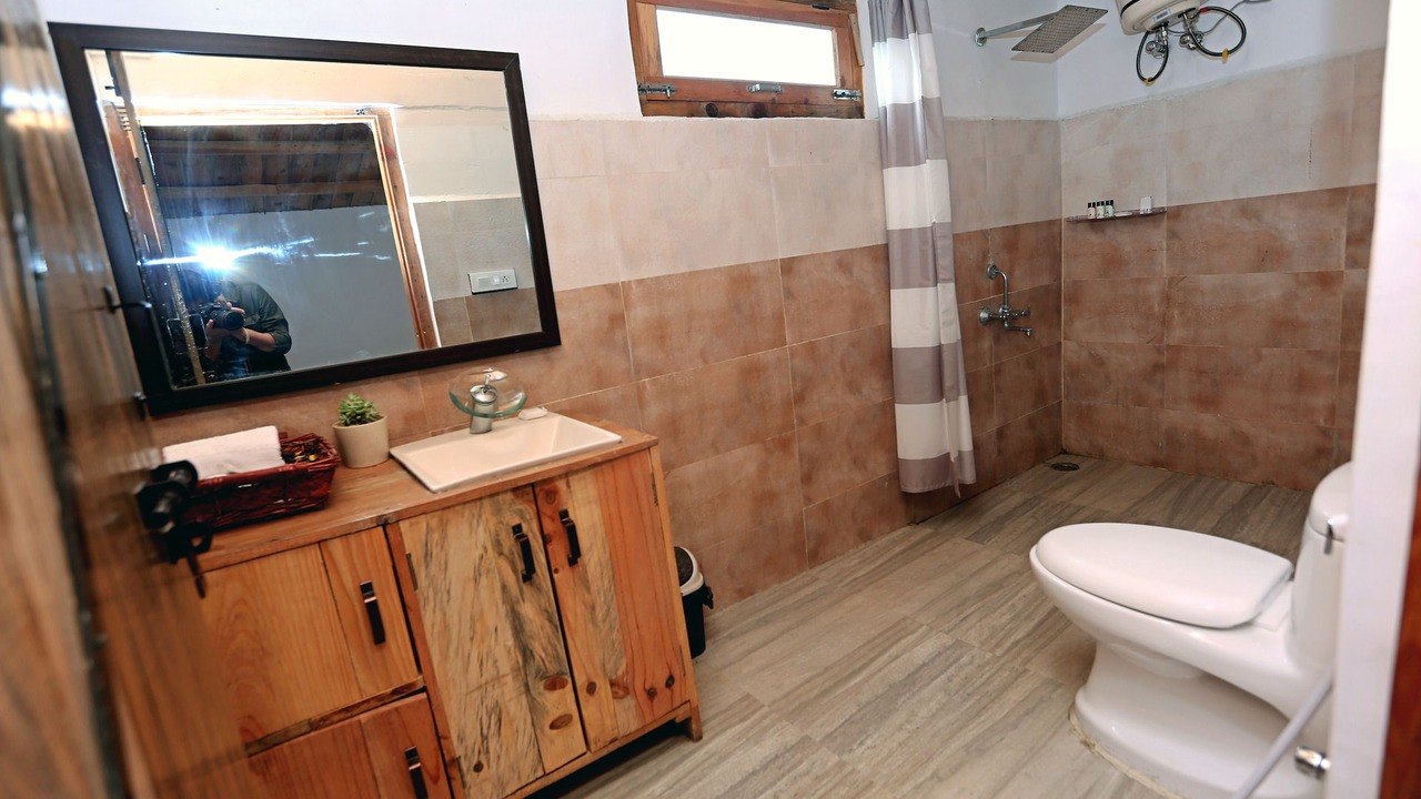 Photo of Bathroom in Kaul