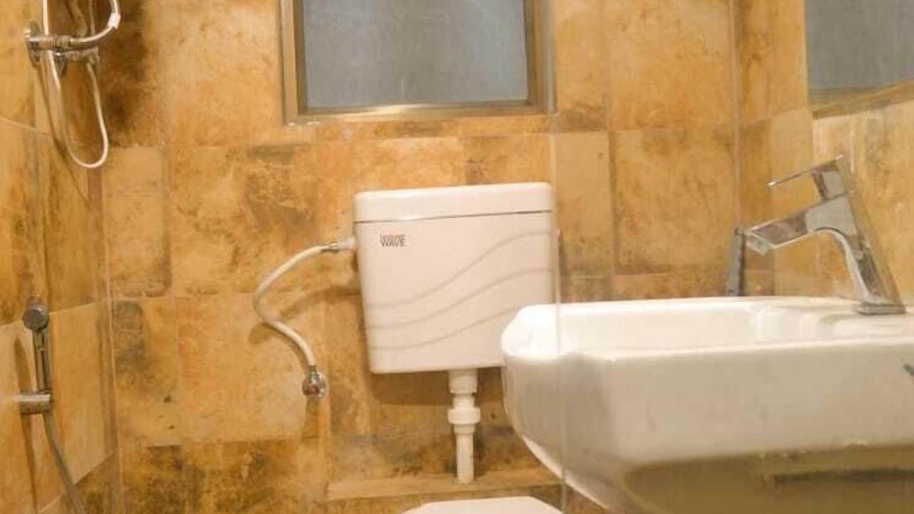 Photo of Bathroom in Dumas