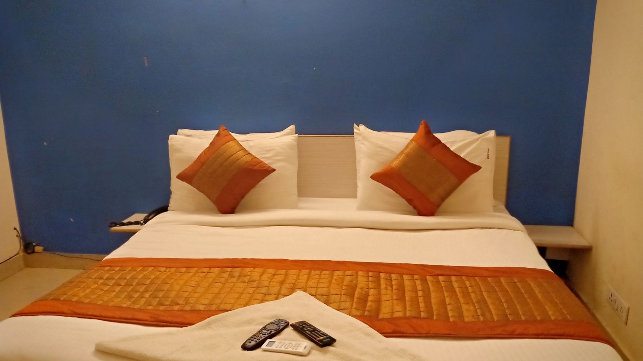Photo of Bedroom in Sector 62