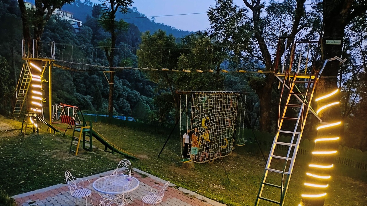 Photo of Outdoor in Lansdowne