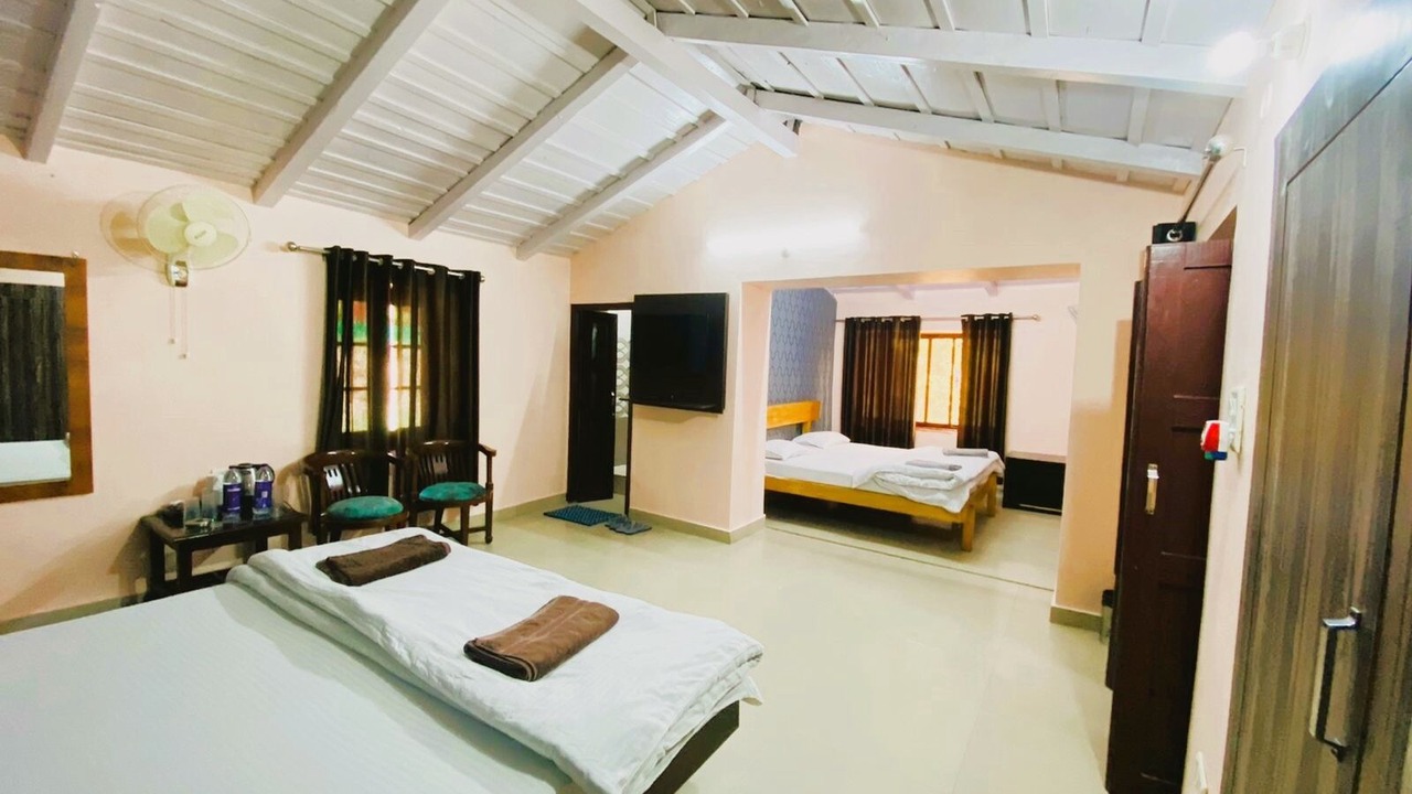 Photo of Bedroom in Lansdowne