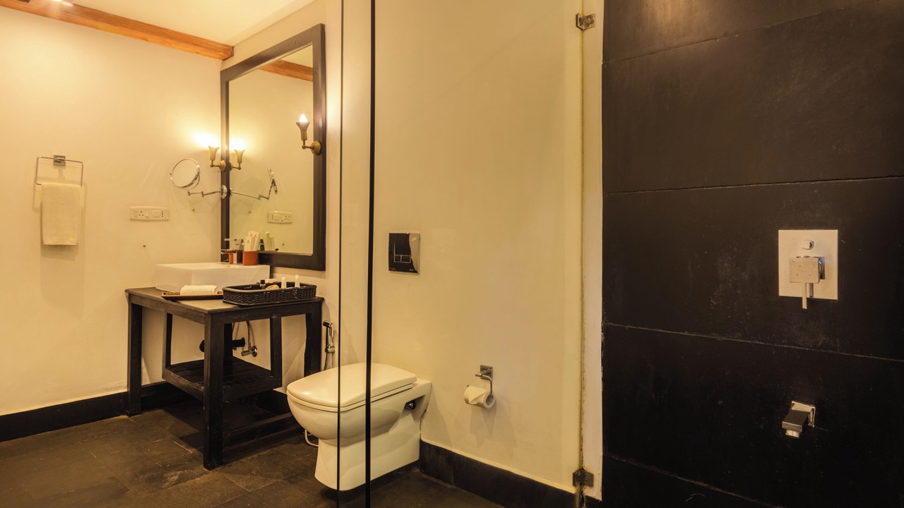 Photo of Bathroom in Pirmed