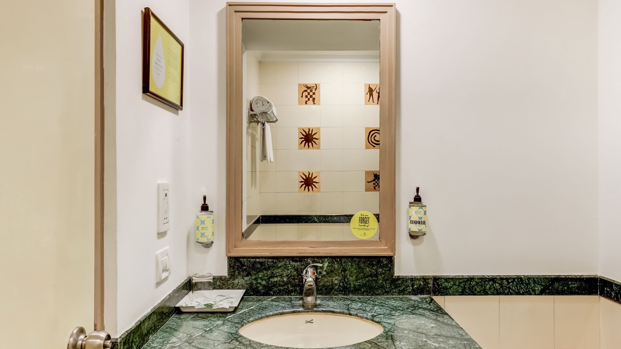 Photo of Bathroom in Ellis Bridge
