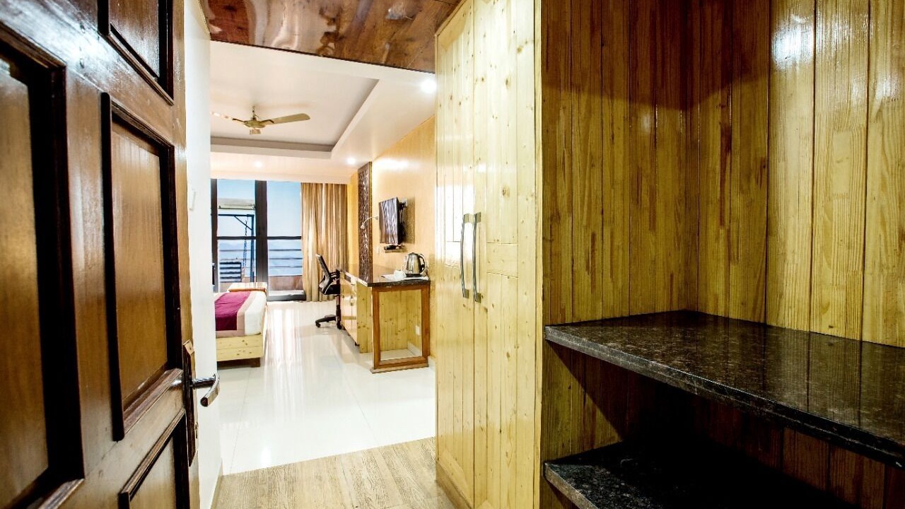 Photo of Bedroom in Lansdowne