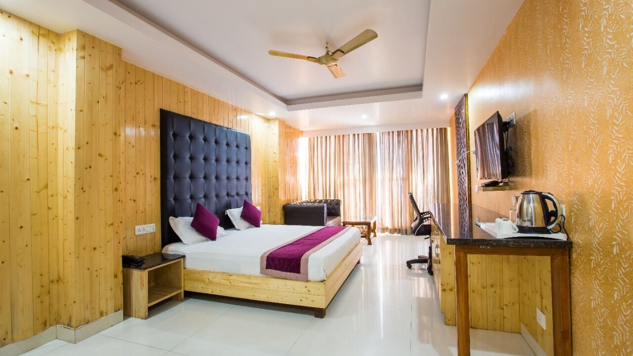 Photo of Bedroom in Lansdowne