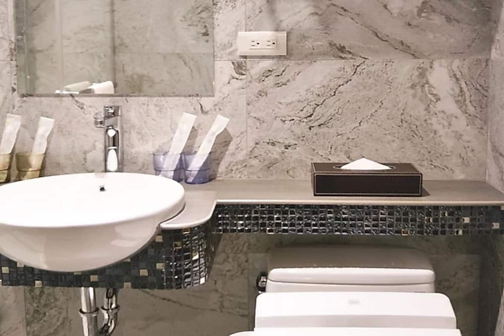 Photo of Bathroom in Shilin