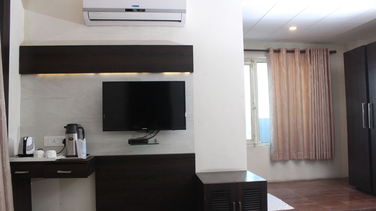 Photo of Bedroom in Civil Lines