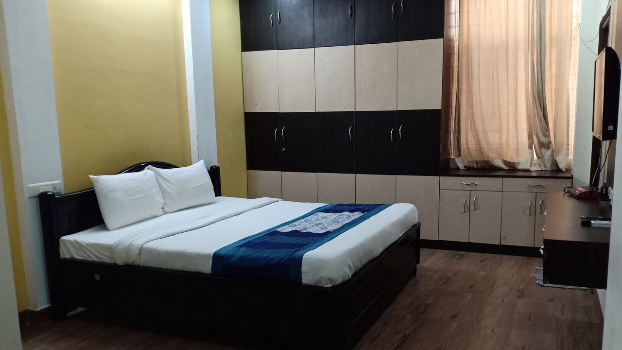 Photo of Bedroom in HITEC City