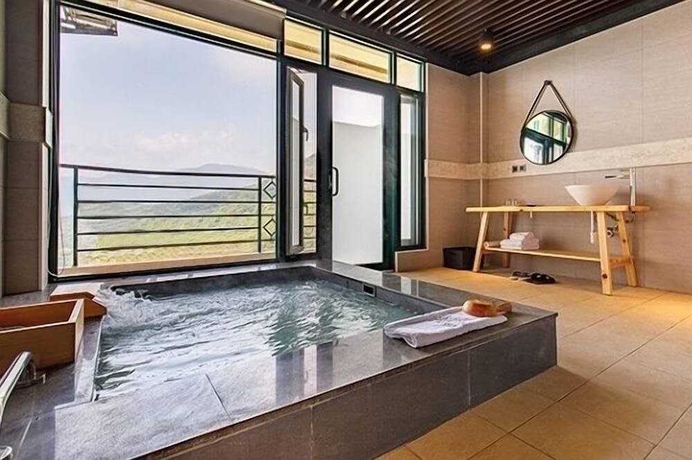 Photo of Bathroom in Shilin
