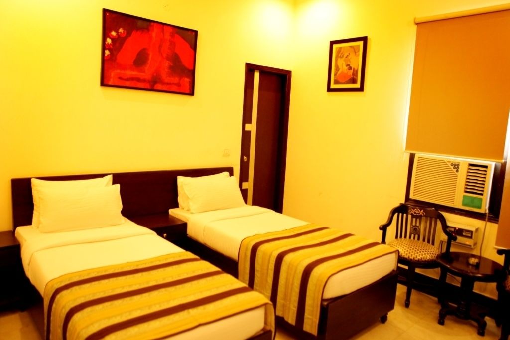 Photo of Bedroom in DLF Phase 3