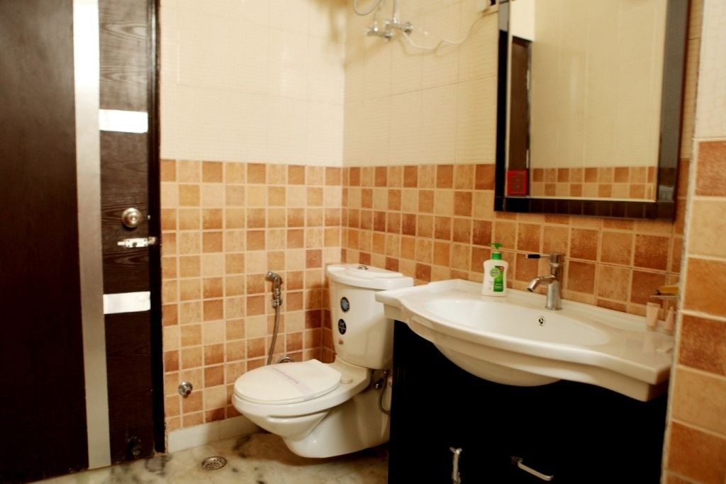 Photo of Bathroom in DLF Phase 3