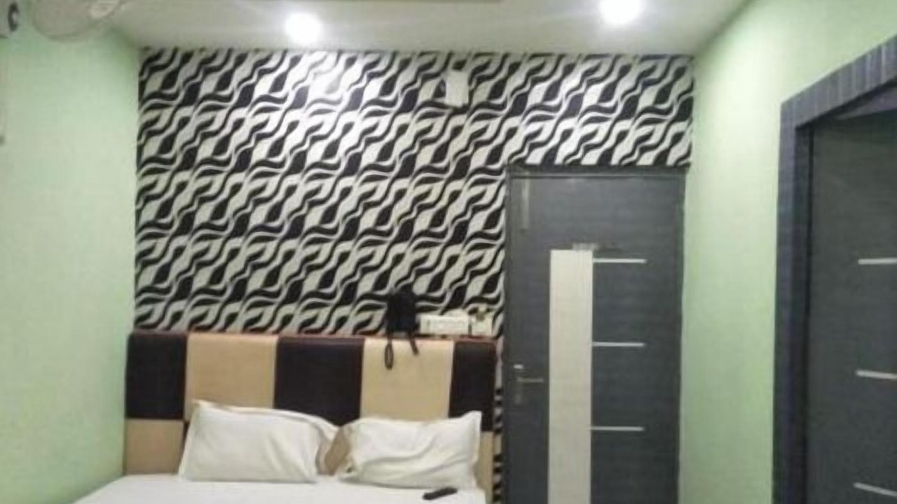 Photo of Bedroom in Ahmedabad City Centre