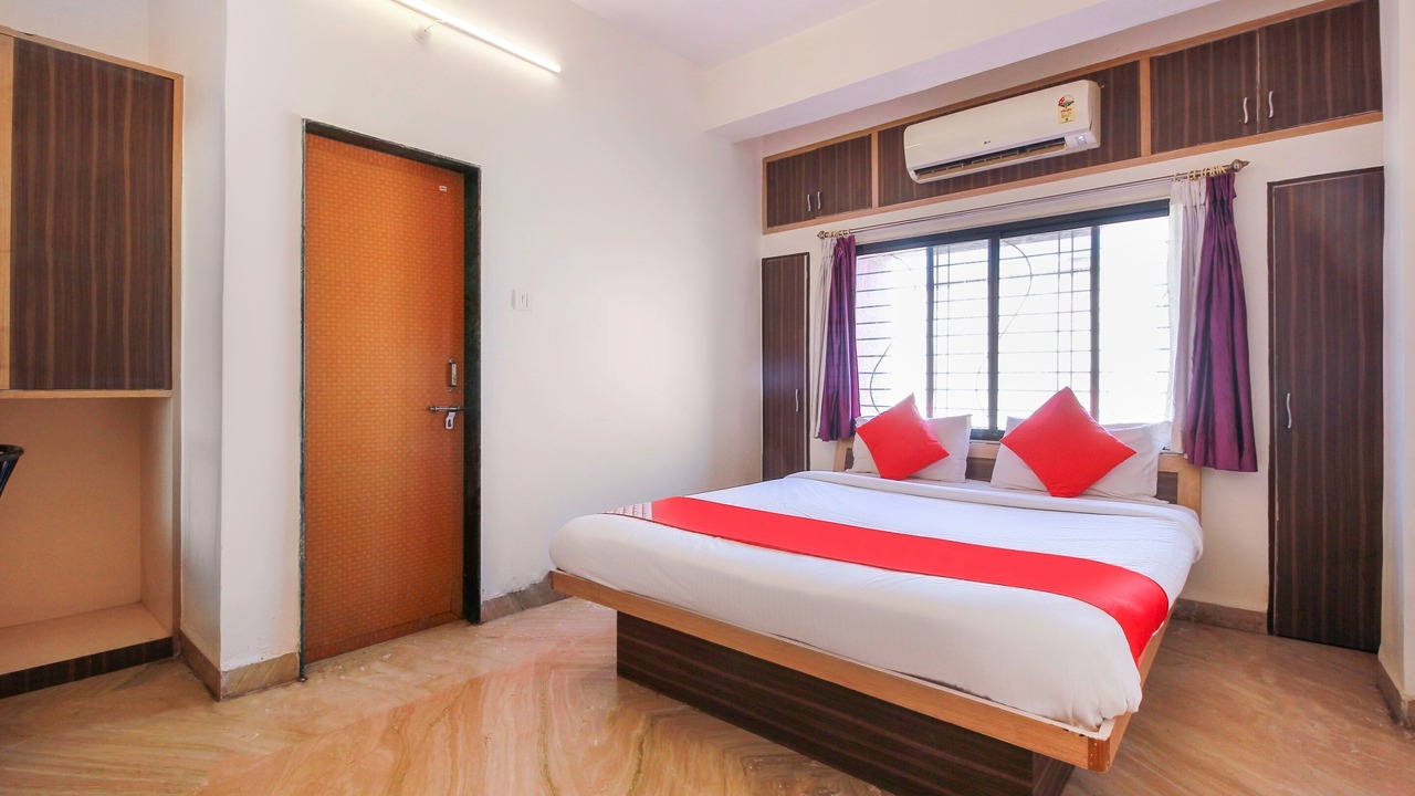 Photo of Bedroom in Daulatabad