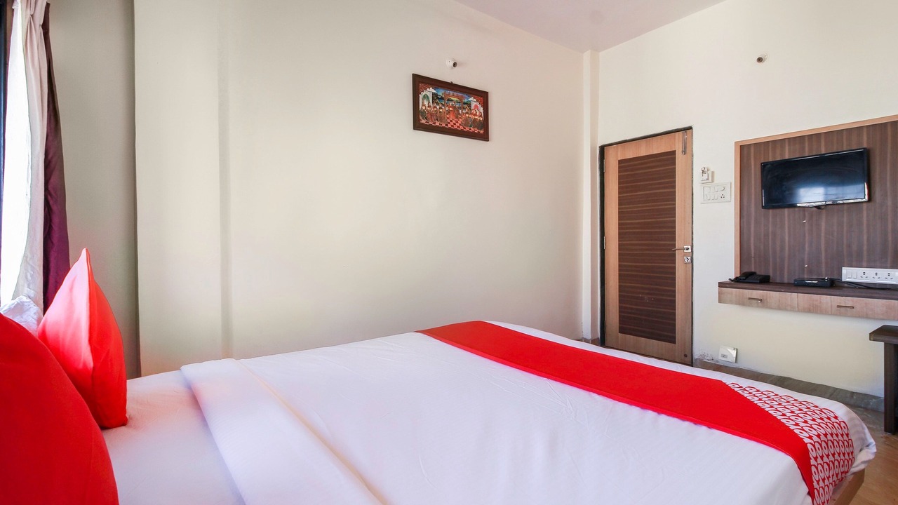 Photo of Bedroom in Daulatabad