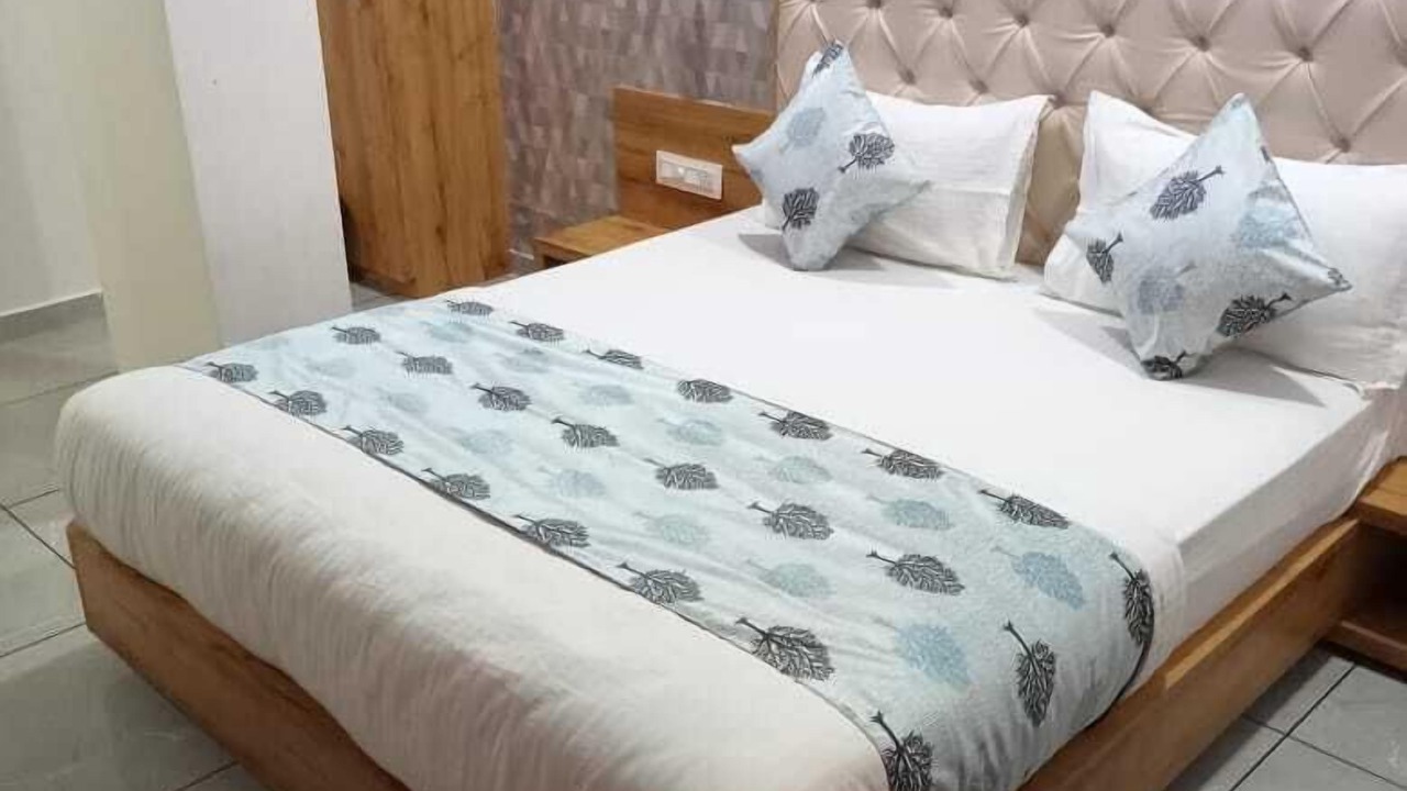 Photo of Bedroom in Vadodara