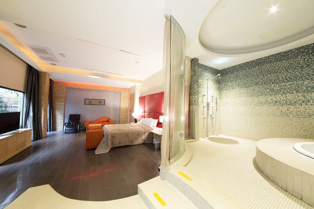 Photo of Bedroom in East District