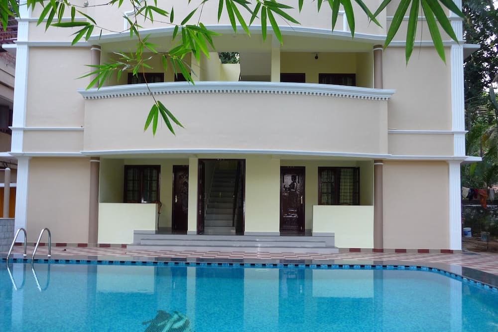 Photo of Outdoor in Venganoor