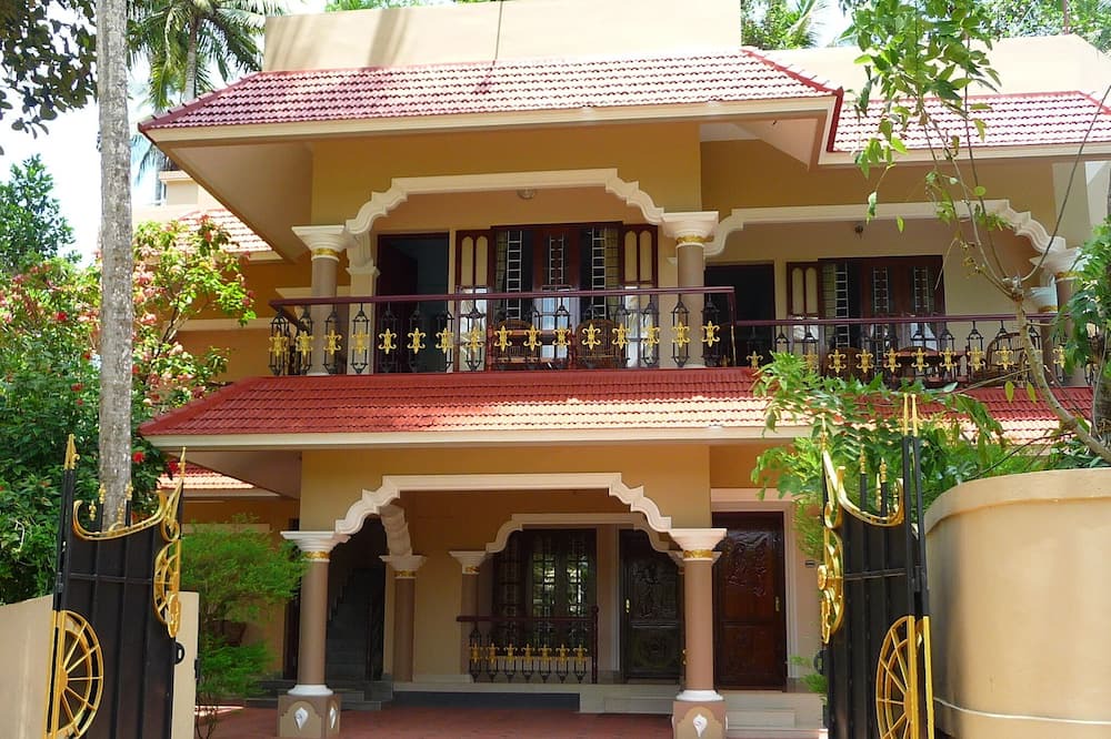 Photo of Outdoor in Venganoor