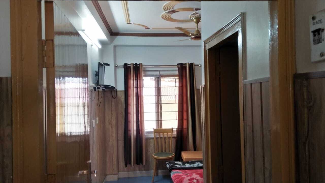 Photo of Bedroom in Lansdowne