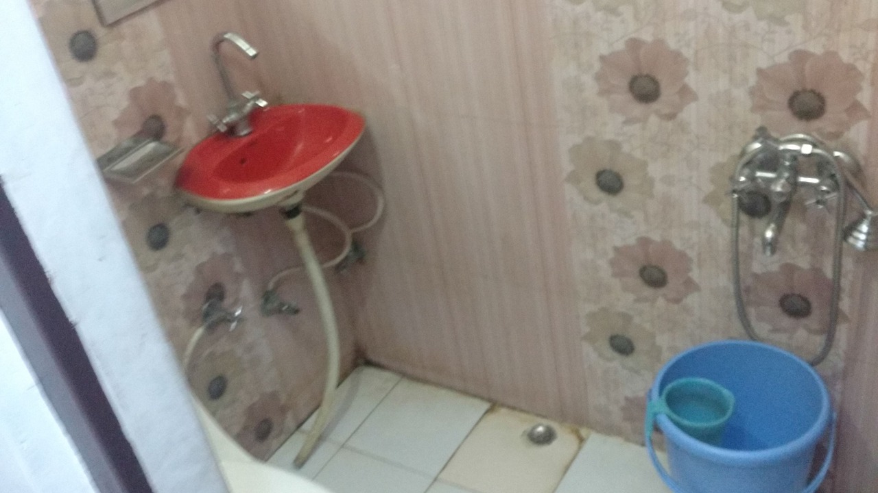Photo of Bathroom in Lansdowne