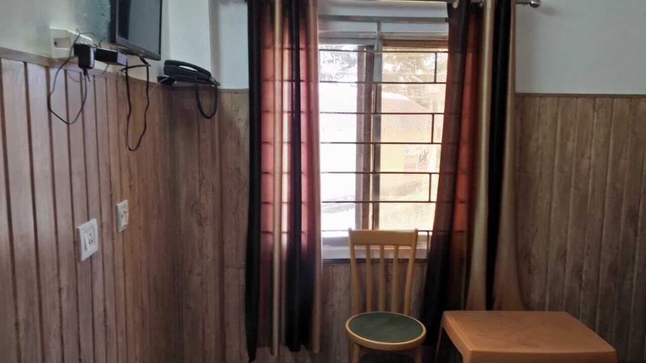 Photo of Bedroom in Lansdowne
