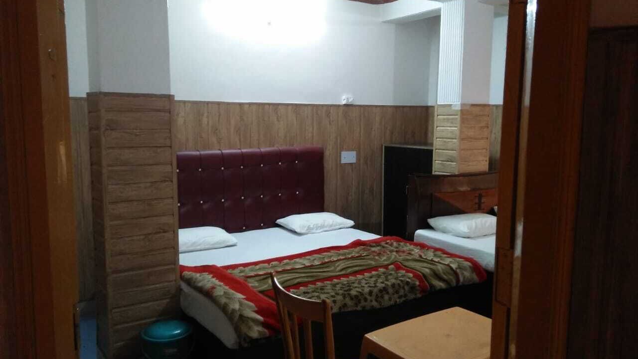 Photo of Bedroom in Lansdowne